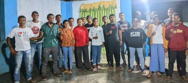 Foto bersama Badan Pengurus Karang Taruna Jontona, Usai Gelar Diskusi persoalan Desa