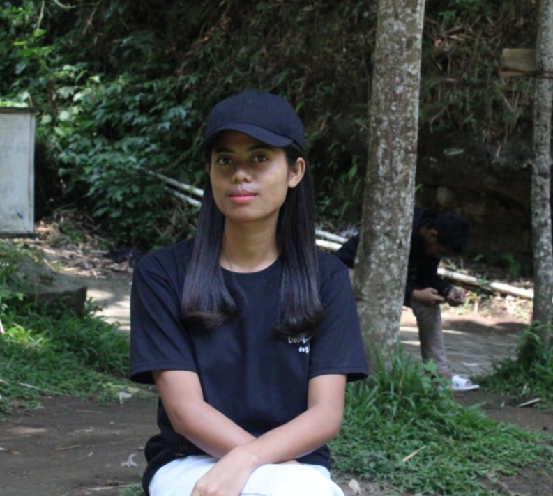 Ket Foto. Drivinia Rosita Rambu Djera (penulis Opini)