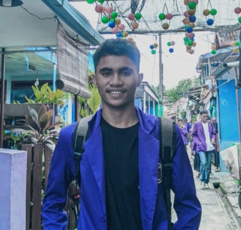 Ket foto. Ekson Umbu Dongu Mesa (Penulis)