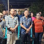 Foto bersama Jekcy Uly bersama Warga Usai Lakukan Reses