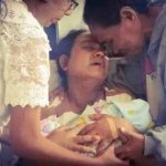 Ibu di Lembata usai menjalani operasi meratapi kematian bayinya. Foto : istimewa