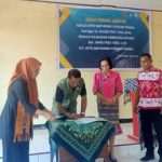 Ket foto. Serahterima Jabatan, Plt Kepsek SMP Negeri 1 Kupang Tengah