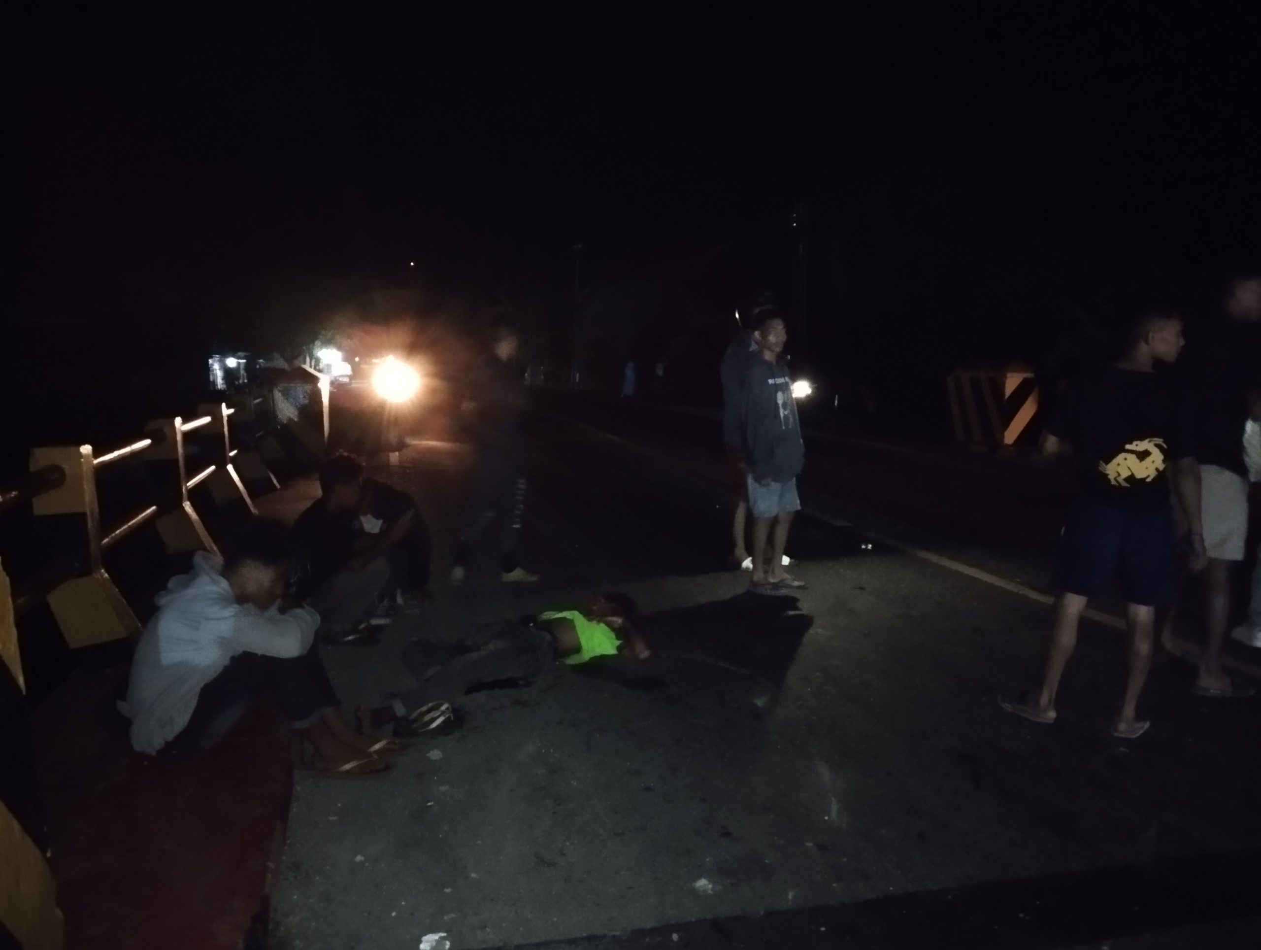 Warga Oebelo Kesal, Pemilik Proyek Ganggu Lalu Lintas Jalan: Akibatkan Kecelakaan