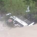Mobil Pick Up Hanyut Terbawa Banjir di Kabupaten Kupang