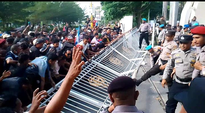 Wagub NTT Johni Asadoma Tak Tepati Janji, Aliansi Cipayung Plus dan Komunitas Pick Up Kupang Akan Kembali Gelar Aksi