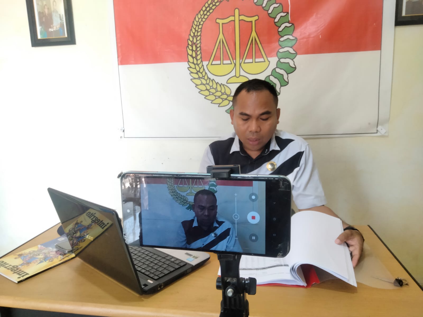 Ketua Umum LP2TRI Sebut Tujuan Utama 14 Oktober Nanti Adalah LPJ Dana Seroja, Bukan Segel Kantor Bupati