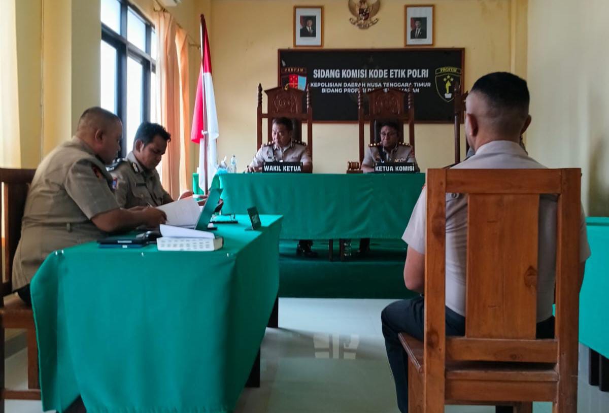 Terbukti Intimidasi Mahasiswa, Kabag OPS Polres Nagekeo, Dapat Sanksi Demosi 1 Tahun