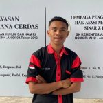 Ket Foto. Doni Kainara, Pemuda desa Oebelo (Istimewa)