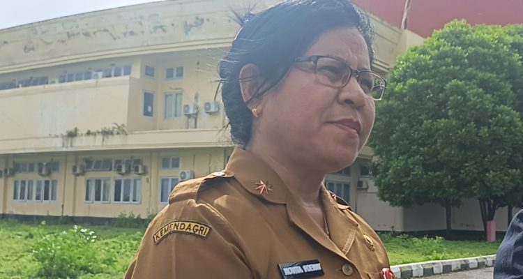 Ket Foto. Novita Foenay Sekwan DPRD Kabupaten Kupang