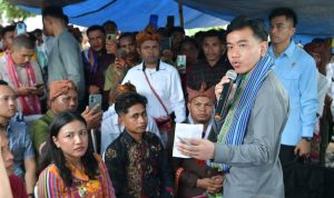 Ket Foto. Saat Wapres RI Gibran bertemu langsung dengan masyarakat di Amfoang