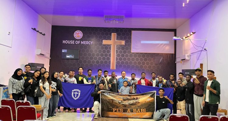 Foto Bersama GMKI Cabang Batam Usai Nonton dan Diskusi Pesta Babi