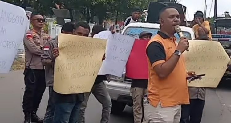 Aksi di Kupang: Massa Soroti Dugaan Pengkhianatan Demokrasi di Tubuh Kopdit Swasti Sari