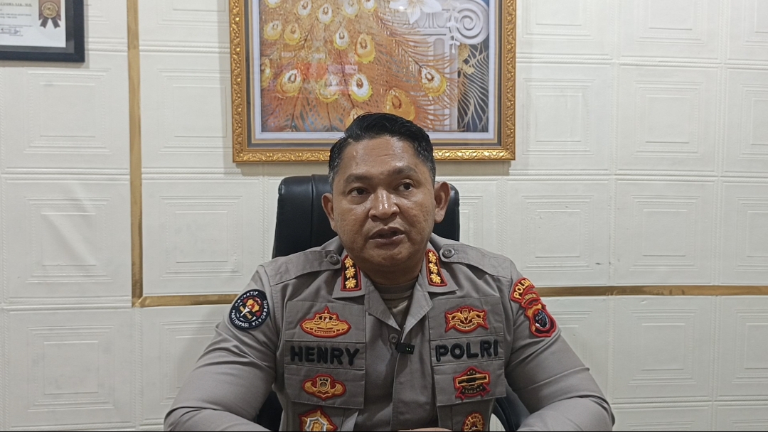 Ket foto. Henry Novika Chandra, S.I.K., M.H (dok Mel)