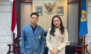 Ket foto. Ketua BEM Perguruan Tinggi Universitas Widya Mandira (UNWIRA) Jordan Heru, dan Wakil Wali Kota Kupang, Serena Cosgrova Francis, S.Sos., M.Sc