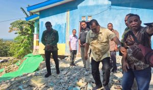 Tinjau Korban Longsor di Kobalima Timur, Wakil Bupati Janjikan Tindak Lanjut Cepat