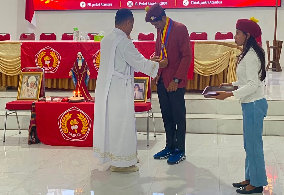 Resmi Pimpin PMKRI Atambua Periode 2026/2027, Simplysius Ajak Kader Bergerak Bersama untuk Gereja dan Tanah Air