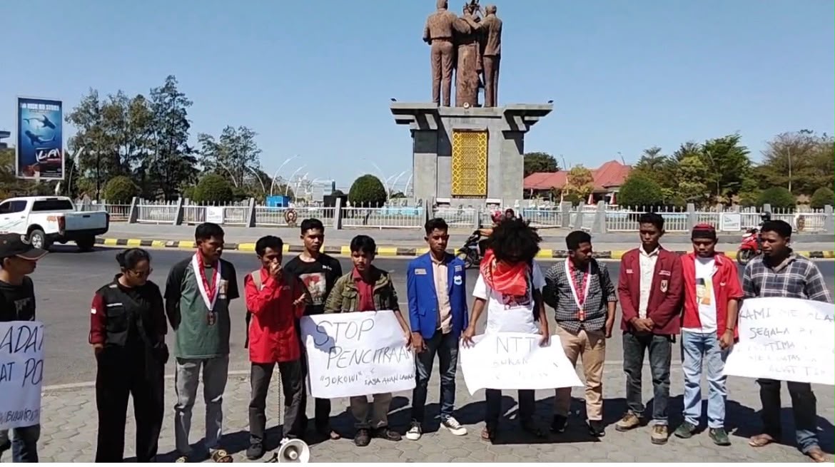 Mahasiswa Bergerak! Cipayung Plus Kupang Tolak Penobatan Jokowi sebagai "Raja Timor"