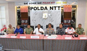 Polda NTT dan Gubernur NTT Saat Konferensi Pers Soal Gempa di Flores