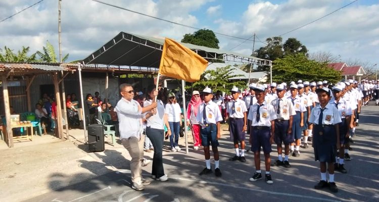 Lepas Peserta Gerak Jalan, Ary Buraen Ajak Semua Mendoakan Gempa Flores