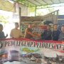 Organisasi Flores Nusa Bunga (FNB) Jakarta Peduli Gempa Flores mengirim bantuan sembako 2,5 Ton
