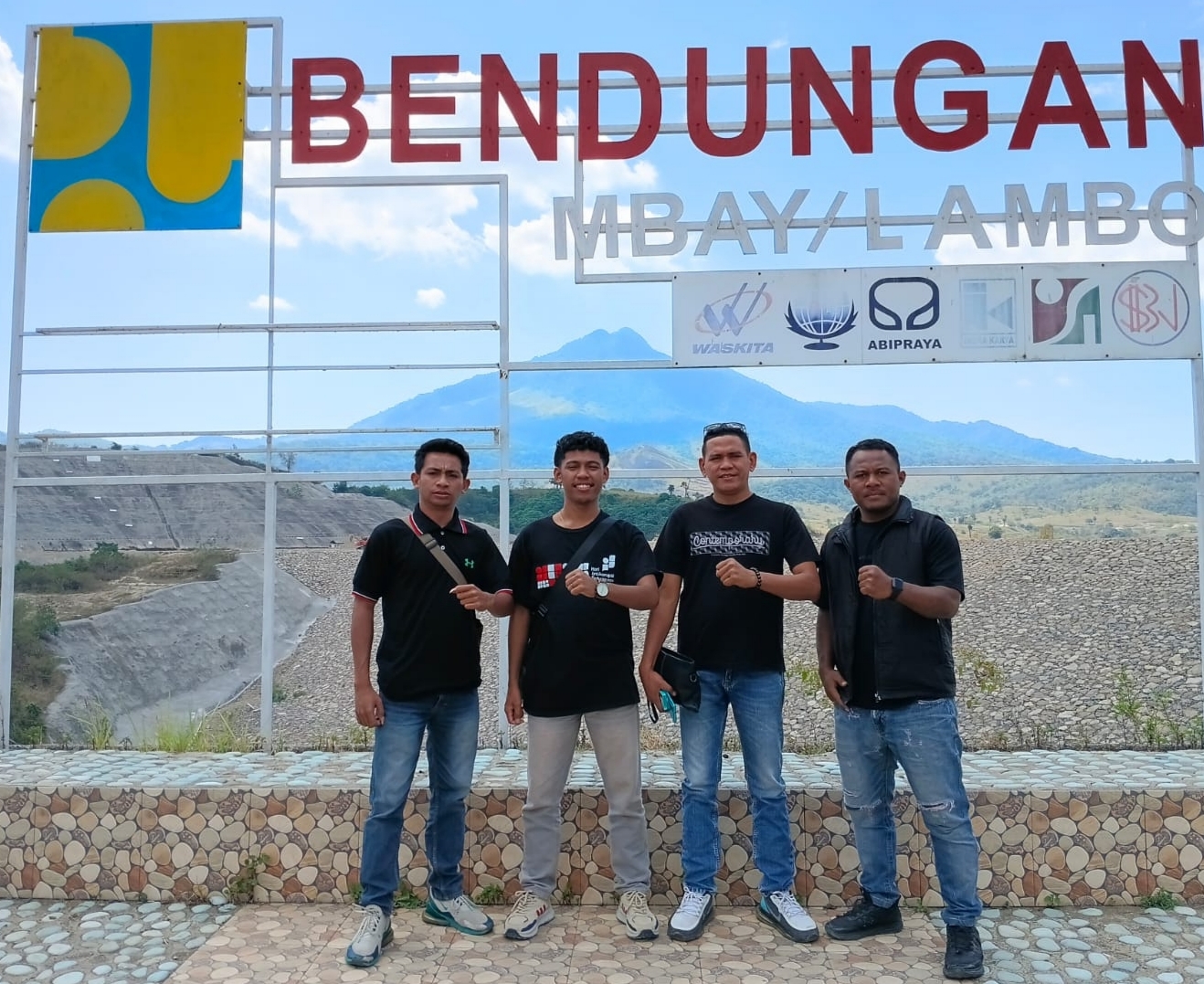 Gambar ini diambil, saat DPC PMKRI Kupang Lakukan Investigasi ke Lokasi Waduk Lambo