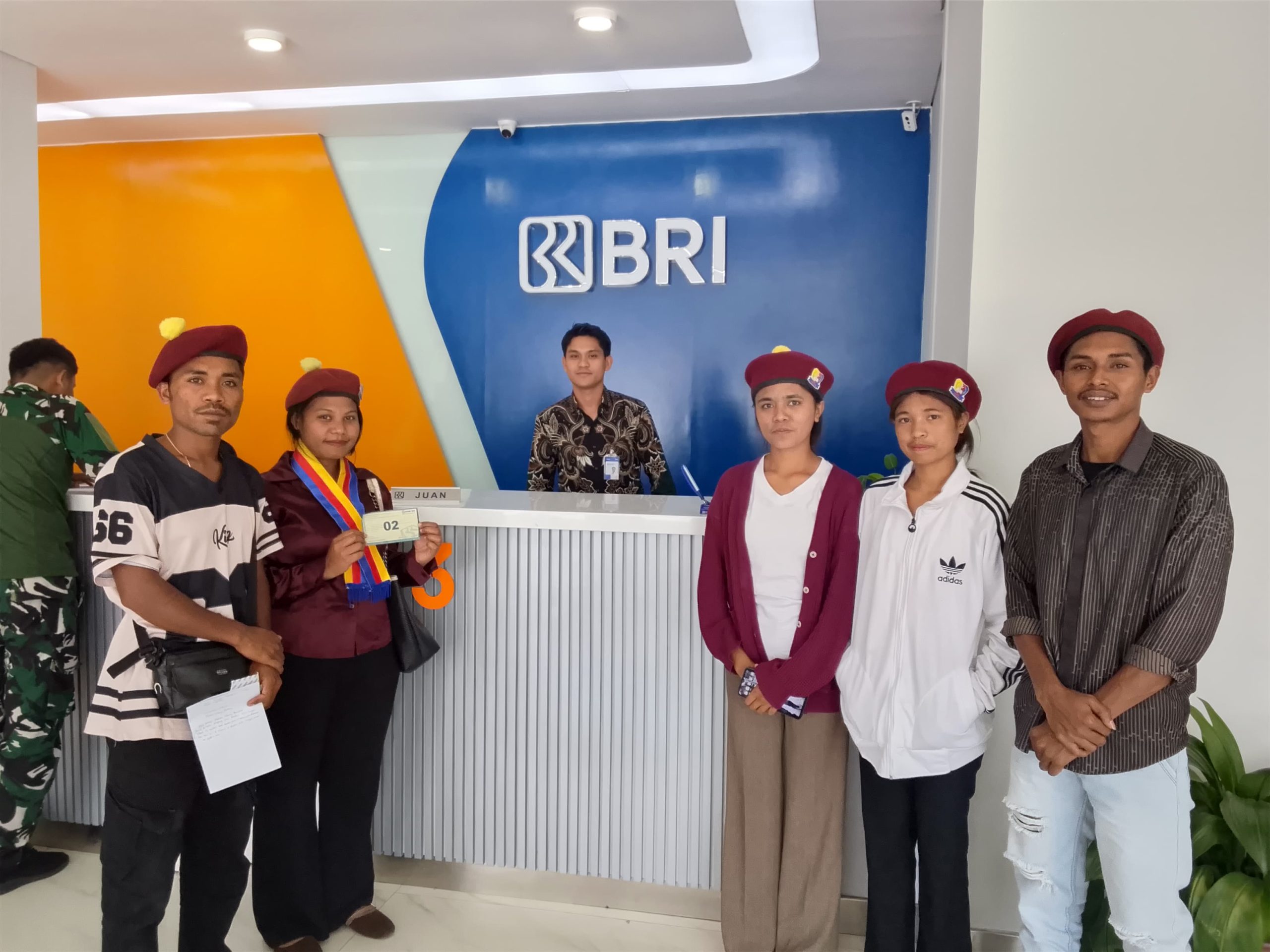 Dari Atambua untuk Flores, PMKRI Atambua dan Ruteng Kolaborasi Salurkan Donasi Kemanusiaan